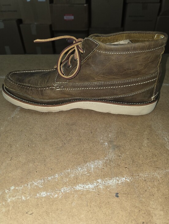 EasyMoc Scout Boot Mens 11D Crazy Horse Leather Viabram Christie Outsole